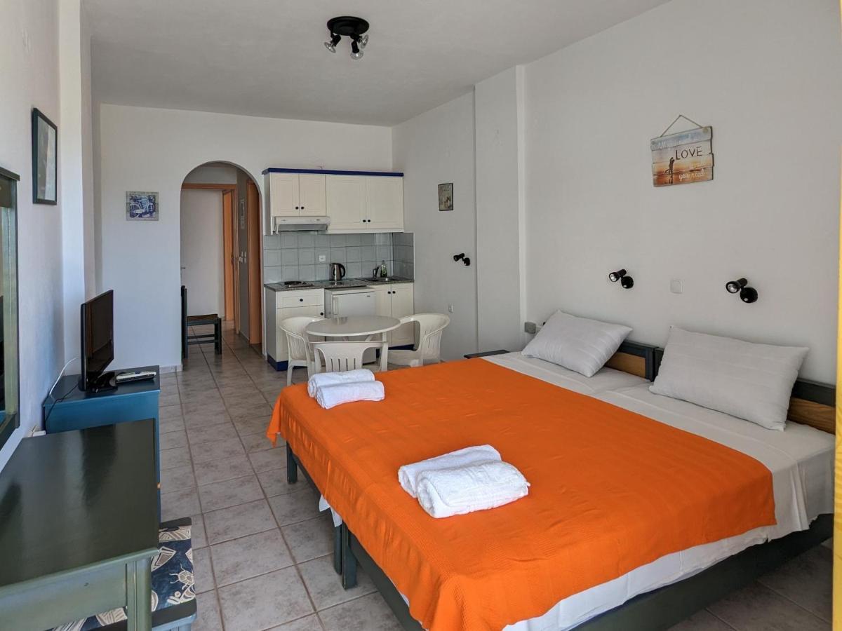 Kalliopi Studios - Apartments Chrissi Akti Chania Quarto foto