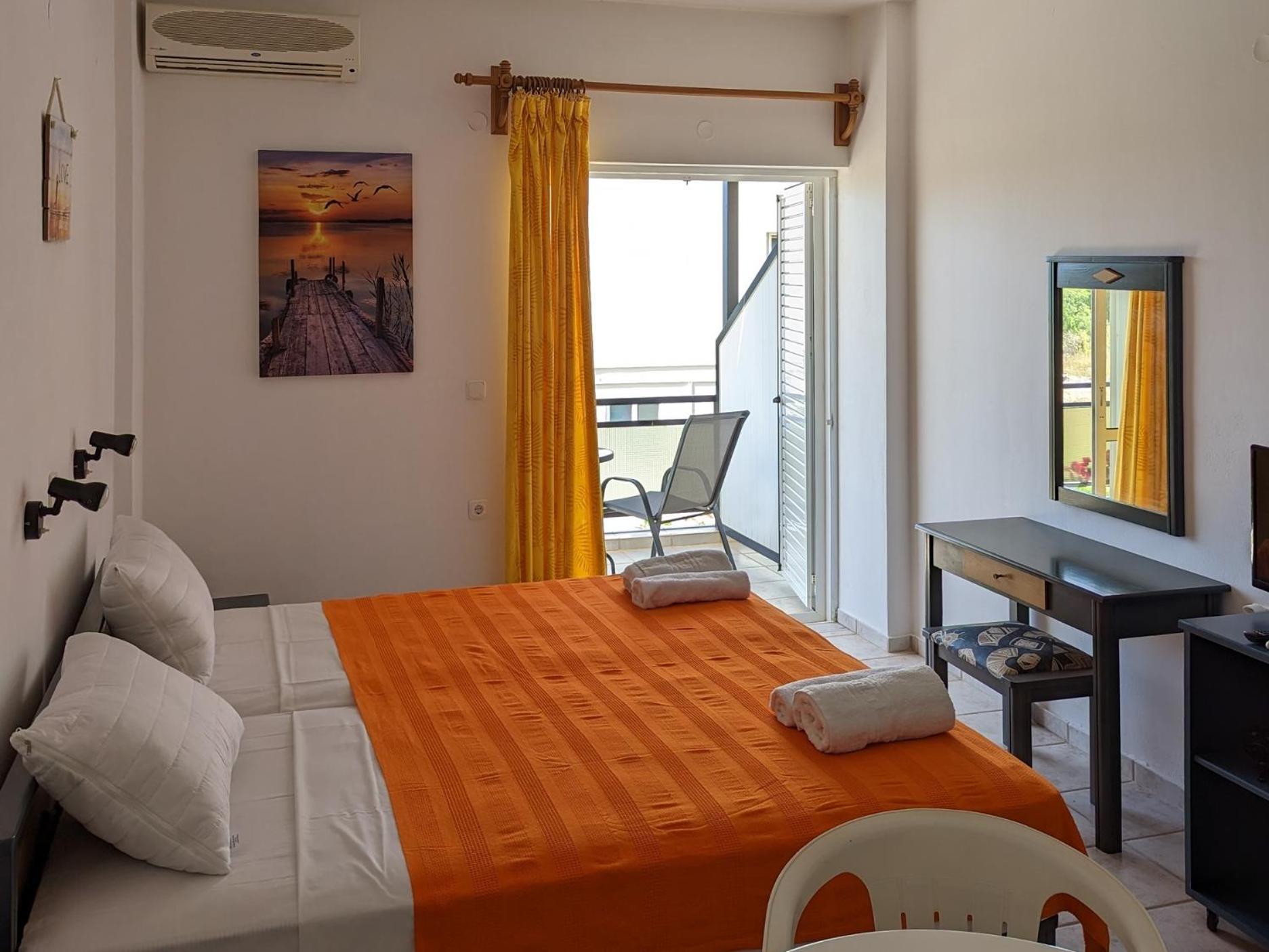 Kalliopi Studios - Apartments Chrissi Akti Chania Quarto foto